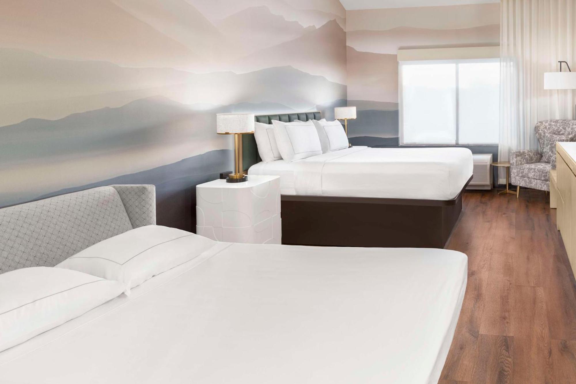 Doubletree By Hilton Phoenix-Гилбърт Екстериор снимка