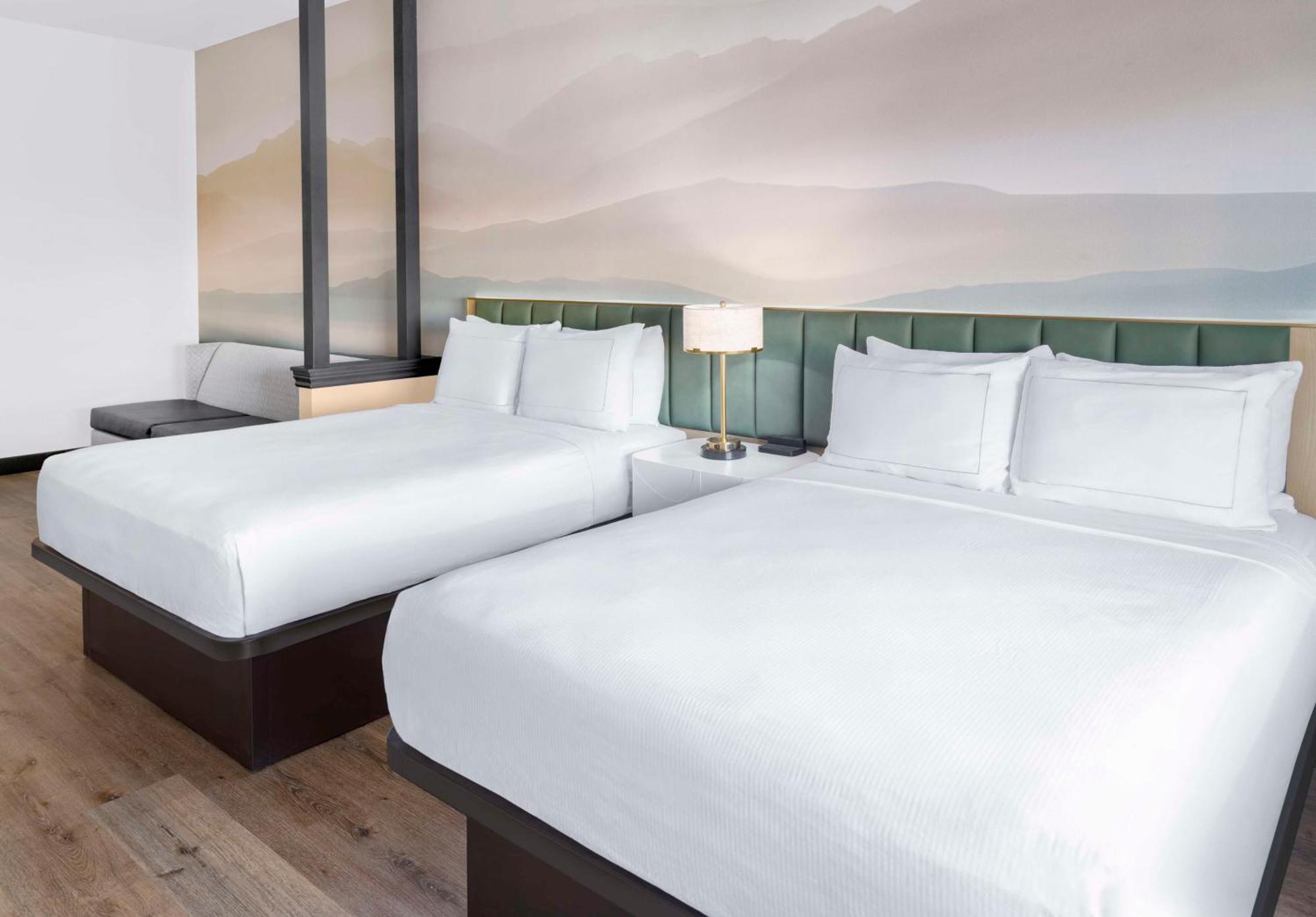 Doubletree By Hilton Phoenix-Гилбърт Екстериор снимка
